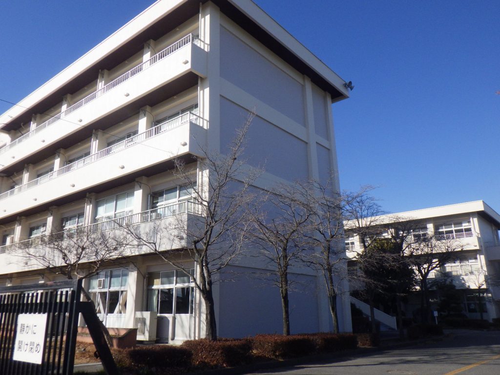 2025年度　高崎市立大類中学校校舎外壁改修工事